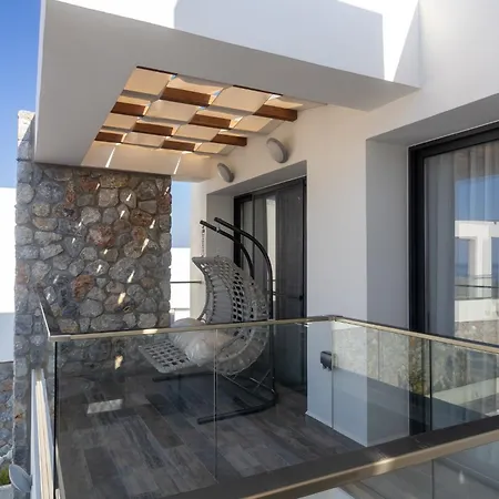 Villa Stunning Bahceli With Private Pool