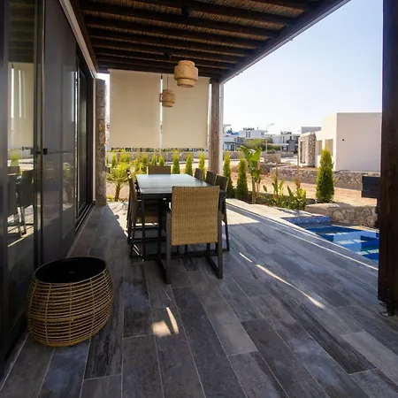 Stunning Bahceli With Private Pool Villa