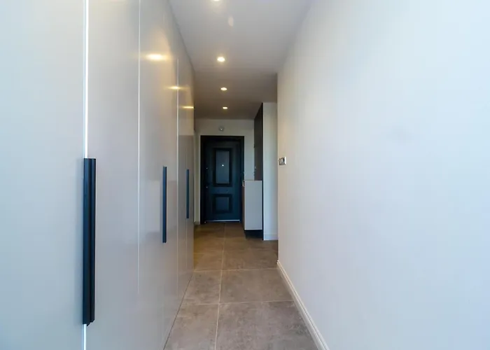 Deja Blu With Private Pool *