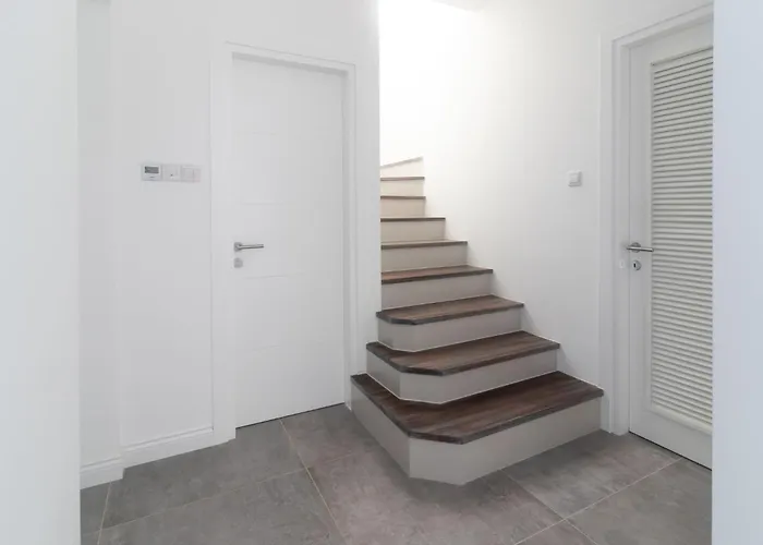 Deja Blu With Private Pool 빌라 Kalogrea