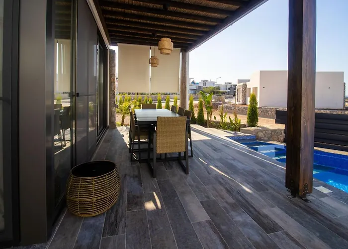 Deja Blu With Private Pool Vila